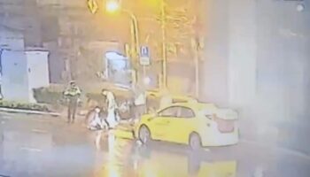 Пострадавший в мотоциклетной аварии умирает после того, как его доставляют в полицейский участок вместо больницы