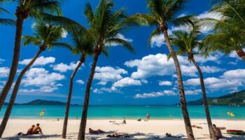 Пхукет привлекает качественных туристов с помощью шоу-рума в Париже