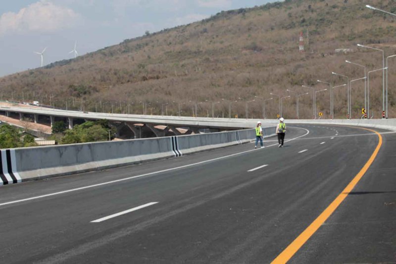Работы на автомагистрали Банг Па-ин близки к полному завершению