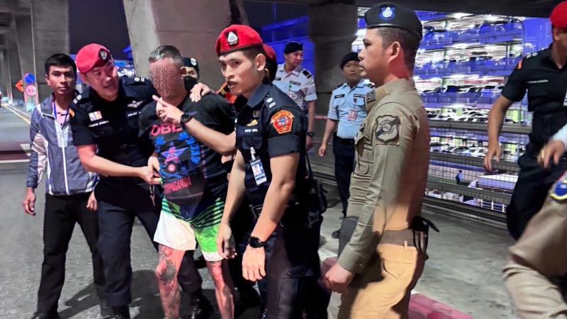 Россиянина задержали в аэропорту Бангкока на фоне угрожающего жизни поведения