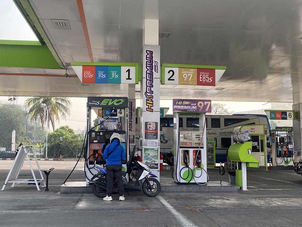 Рост цен на топливо сильно ударил по общественному транспорту Чианг Мая, призывают к ослаблению ограничения на тарифы