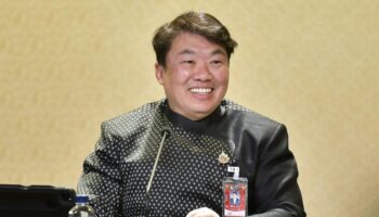 Сирипонг отрицает обвинения в коррупции в семье