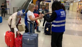 Специальная помощь для застрявших иностранных туристов