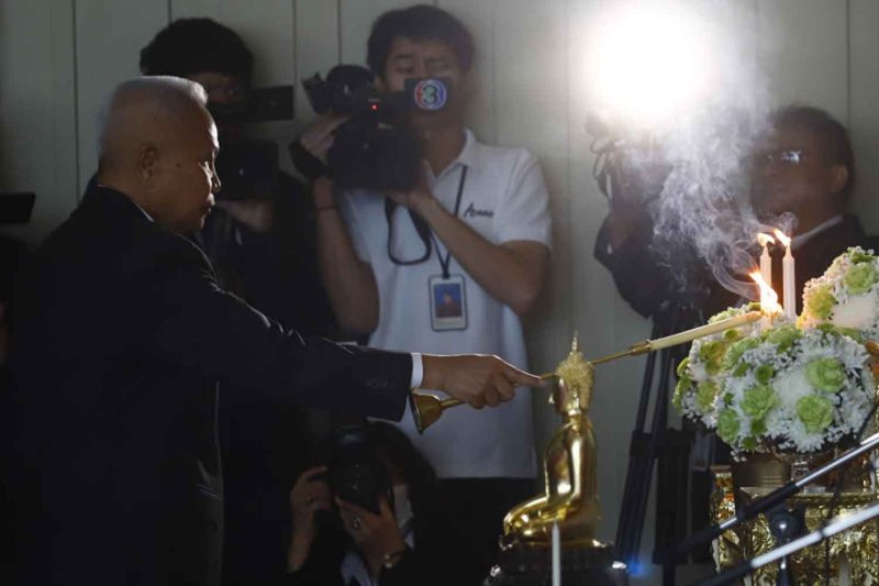 Спикер не видит 'никаких нарушений' в голосовании по вопросу о премьер-министре