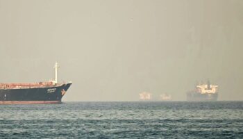 Статус трех тайских членов экипажа по-прежнему неясен