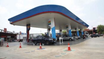 Тайские цены на топливо выросли на шесть бат за литр