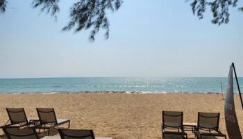 Туризм в Као Лак пострадал сильно из-за конфликта на Ближнем Востоке, который нарушает европейские рейсы.