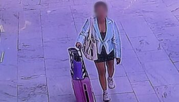 Филиппинка поймана за тем, что выбросила новорождённого в туалете торгового центра в Бангкоке