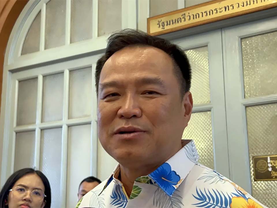 Анутин расширяет пожелания по случаю Сонгкрана, успокаивая по вопросам безопасности и поставок топлива