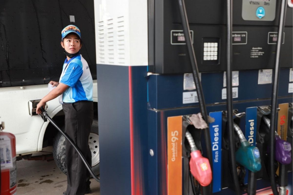 Безработица нависает, когда PTT «тестирует» использование самообслуживания при заправке.