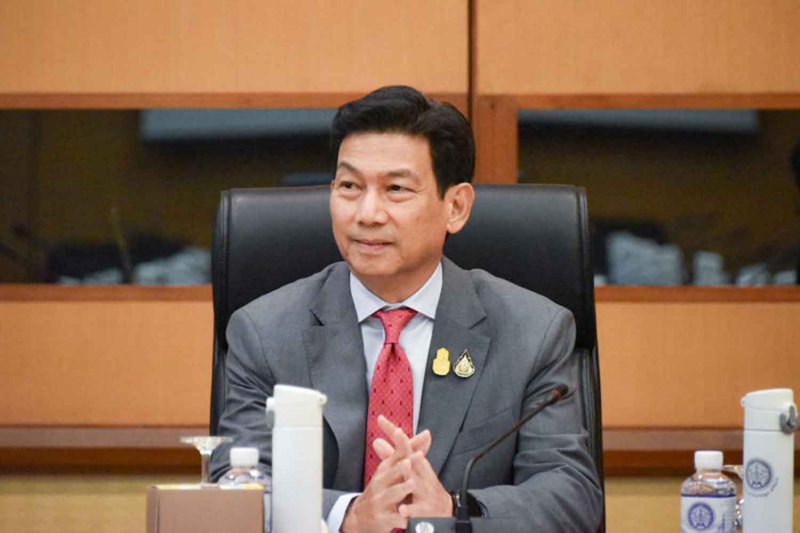 Бывший заместитель премьер-министра Паранпри готов вернуться в качестве зарубежного советника