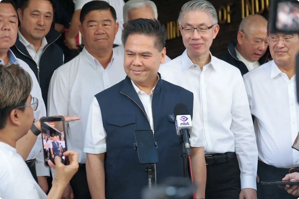 Варавут ускоряет действия и сосредоточение на местном уровне, возглавив Министерство промышленности