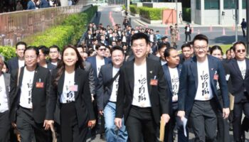 Верховный суд принимает иск в деле об amendment по lèse-majesté