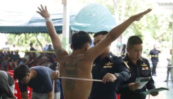 Волонтеры повышают военное звание