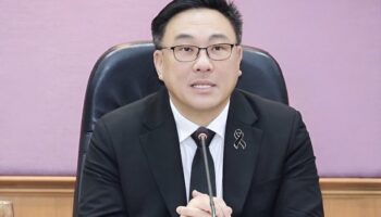 Джулапун обещает помощь семьям убитых членов экипажа