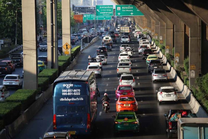 ДТП происходят, когда 7,8 млн попадают на дорогу