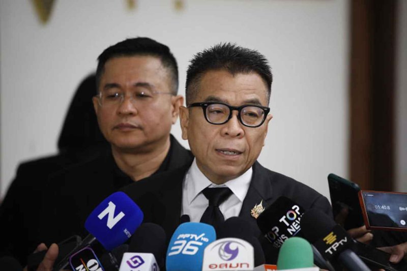 ЕК обещает справедливое расследование дела о призраке Народной партии С