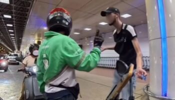 Иностранец недоплачивает за поездку на такси от Наны до аэропорта Дон Муанг