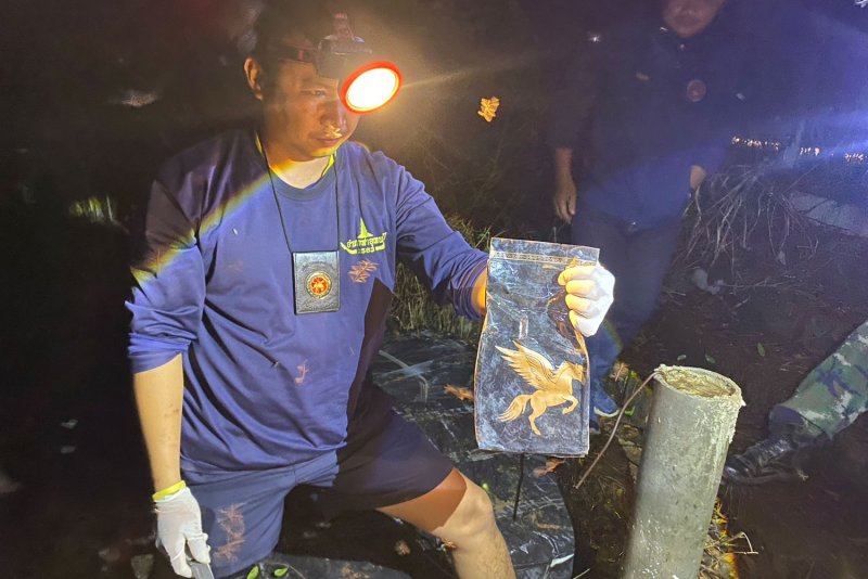 Контрабандисты оставили 500 кг мета недалеко от реки Меконг