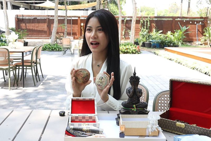 Королева красоты Каласина потеряла 2,6 миллиона батов из-за мошенничества в области «оккультизма»