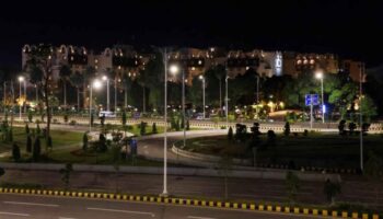 Нервное ожидание встречи по Ближнему Востоку