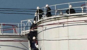 Отсутствуют 57 миллионов литров топлива, сброшенного в море