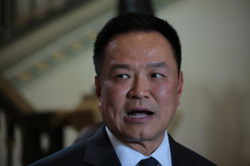 ПМ будет поддерживать только законопроект о чистом воздухе партии Бхумджай Тай