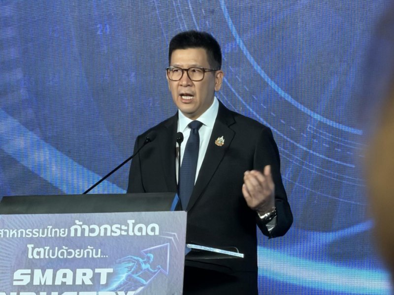 ПМ смещает Фипхата с поста главы своего военного центра