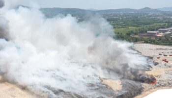 Пожар на свалке Сонгкла повредил 50 тайских рай, качество воздуха контролируется