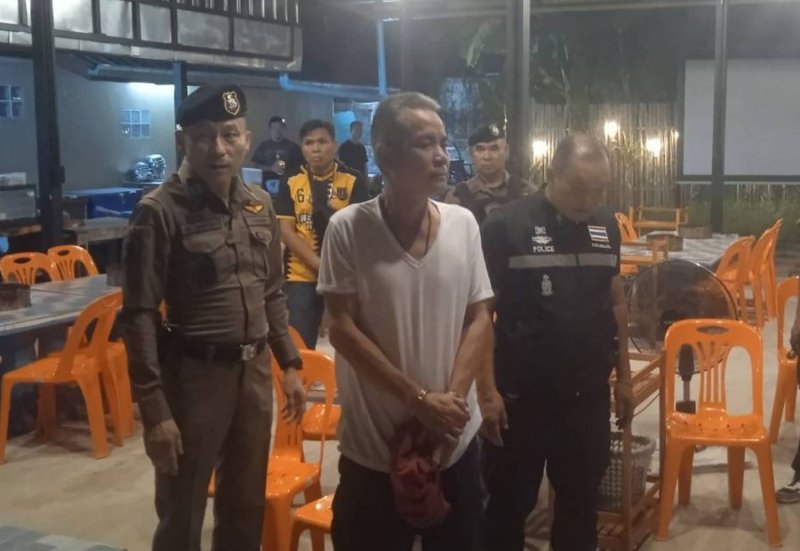 Полицейский предъявлено обвинение после того, как его бывшая жена была застрелена насмерть