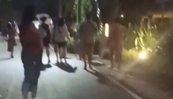 Полиция сталкивается с критикой за то, что позволила двум иностранцам гулять голыми по дороге на Пхукете