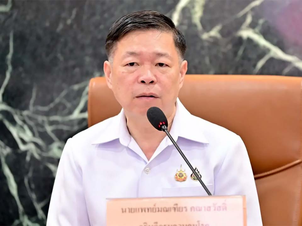 Предупреждение о инсульте за рулем выдано, поскольку риски поездок во время Сонгкран становятся смертельными