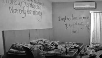 Студент падает насмерть, мертвая женщина в его комнате