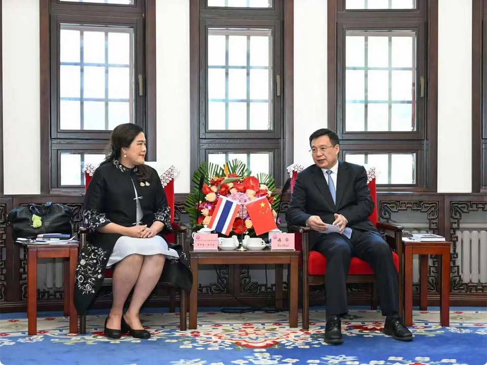 Таиланд, Китай: связи СМИ углубляются, поскольку PRD и Синьхуа выступают за сотрудничество, основанное на технологиях