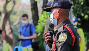 Таиланд расширяет права на оплату сверхурочных для охранников в соответствии с новым трудовым правилом