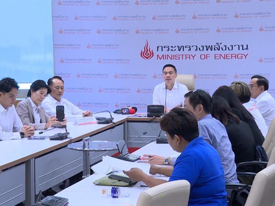 Таиланд снижает цены на нефть для переработчиков дизельного топлива на 2 бата, поскольку вступает в силу экстренная топливная политика.