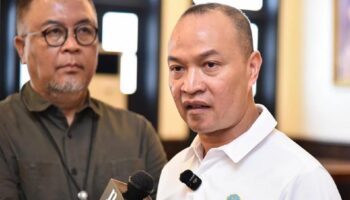 Таиландская полиция расследует, переводит офицера из-за обвинений в вымогательстве денег на топливо