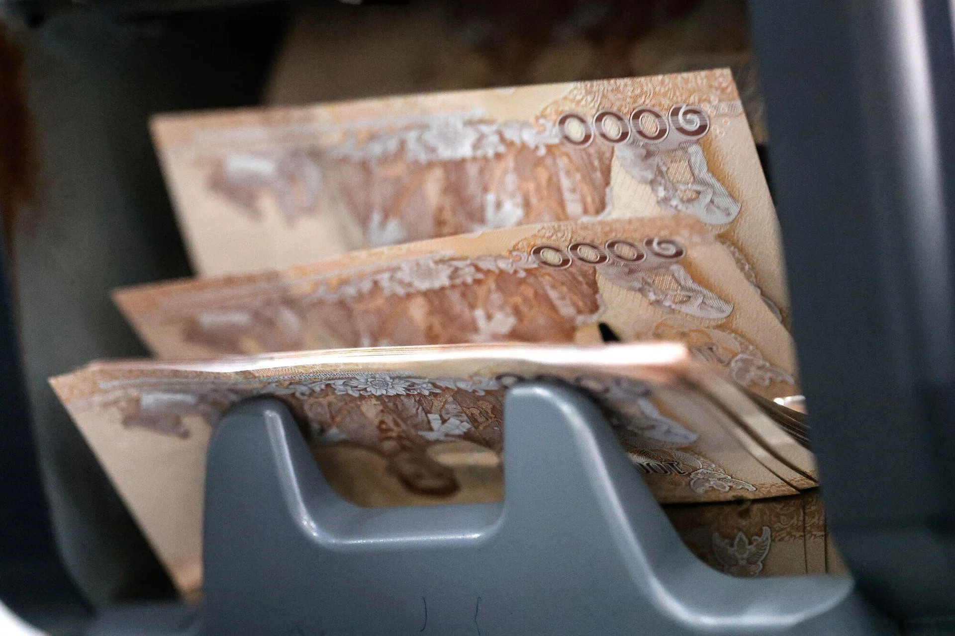 Тайланд планирует экстренное заимствование 500 миллиардов бат для решения финансовых проблем