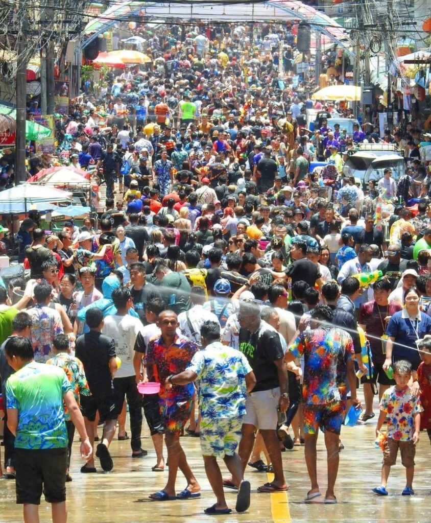 Тайский Сонгкран 2026 создает общенациональный импульс с прогнозируемым доходом в 30,35 миллиарда бат