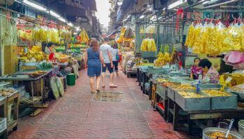 Тайское правительство вводит контроль цен на основные товары на фоне конфликта