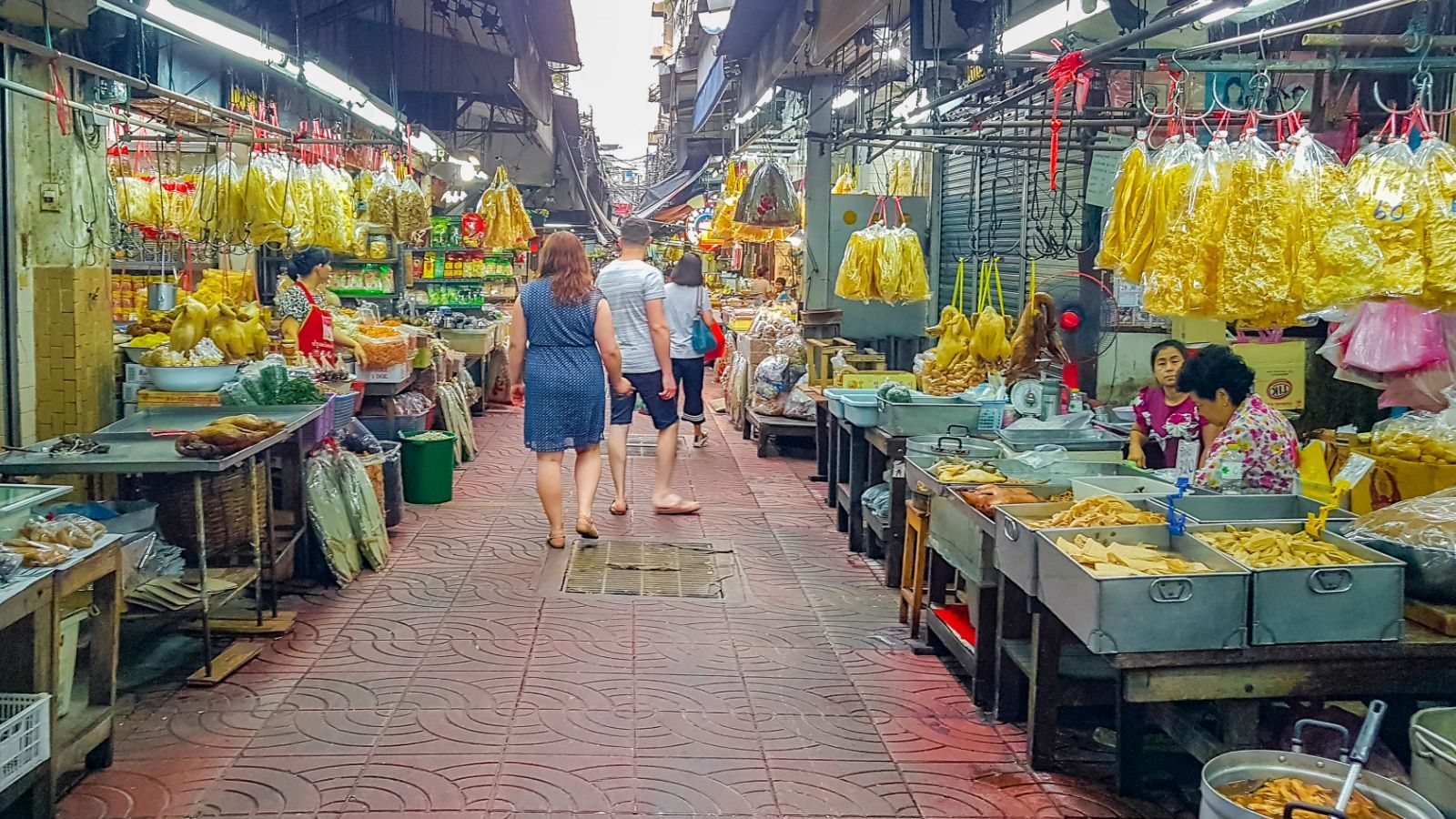 Тайское правительство вводит контроль цен на основные товары на фоне конфликта