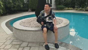 Таксин вернется домой под наблюдение после освобождения условно-досрочно, назначенного на 11 мая.