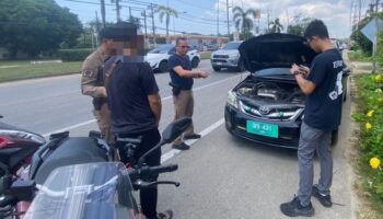 Таксиста с поддельными номерами арестовали на Пхукете