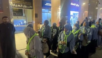 Тысячи тайских паломников прибывают в Саудовскую Аравию, поскольку продолжается паломничество Хадж 2026 года