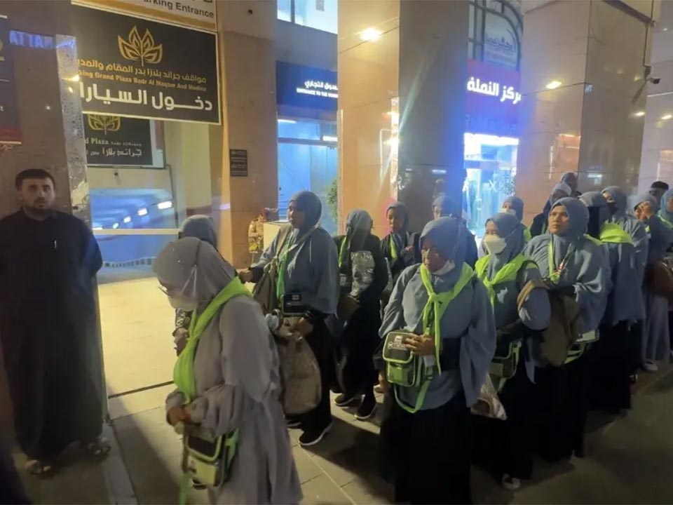 Тысячи тайских паломников прибывают в Саудовскую Аравию, поскольку продолжается паломничество Хадж 2026 года