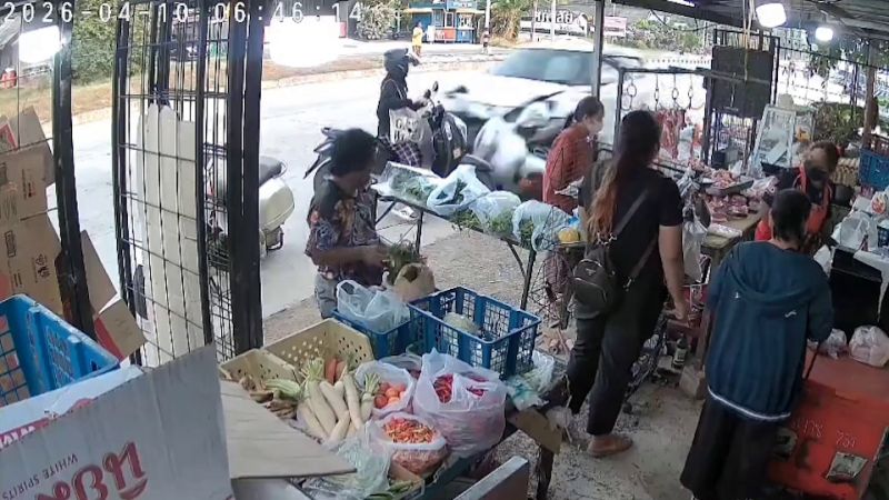 Уснувшая за рулем женщина протаранила четыре мотоцикла в Паклоке