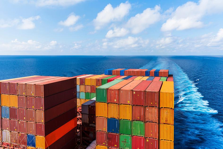 Февраль 2026: рост экспорта замедляется, поскольку импорт достигает пикового значения за 50 месяцев.