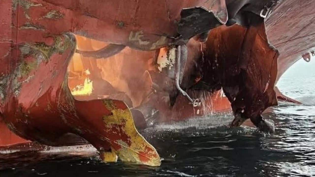 Человеческие останки найдены на тайском грузовом судне, атакованном в Ормузе