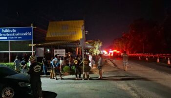 Четыре человека погибли в трагическом ДТП во время празднования Сонгкран в Патум Тани