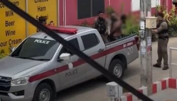 Австрийца депортировали за блокирование дороги и требование денег на Пхукете